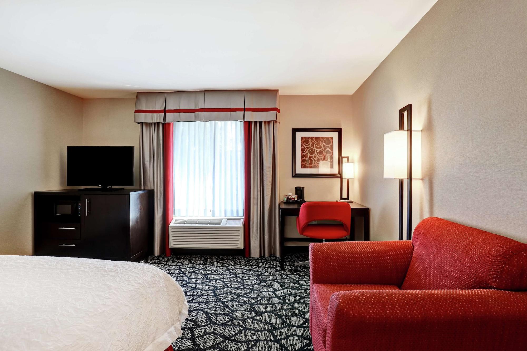 Hampton Inn By Hilton צ'יליוואק מראה חיצוני תמונה