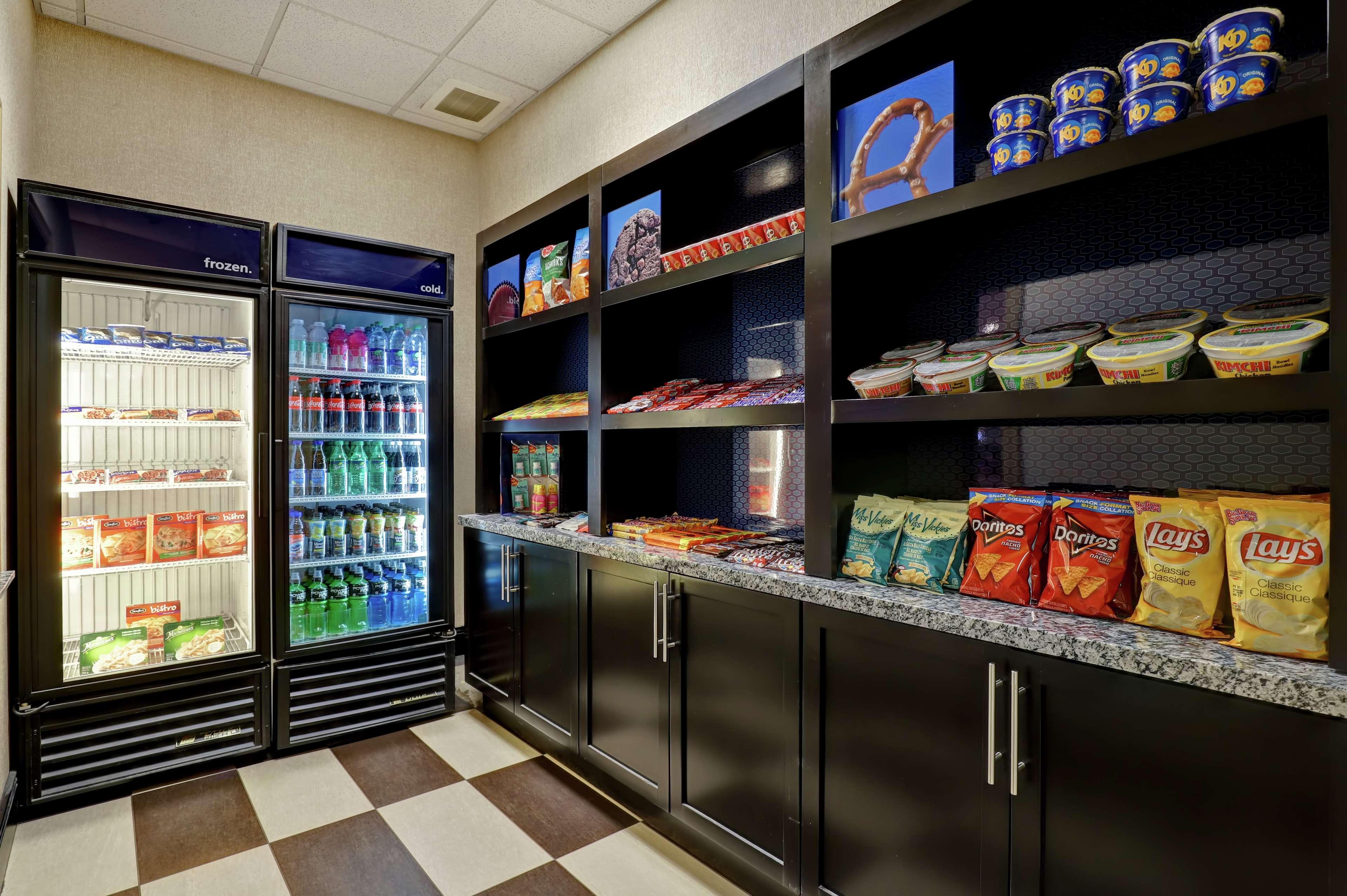 Hampton Inn By Hilton צ'יליוואק מראה חיצוני תמונה