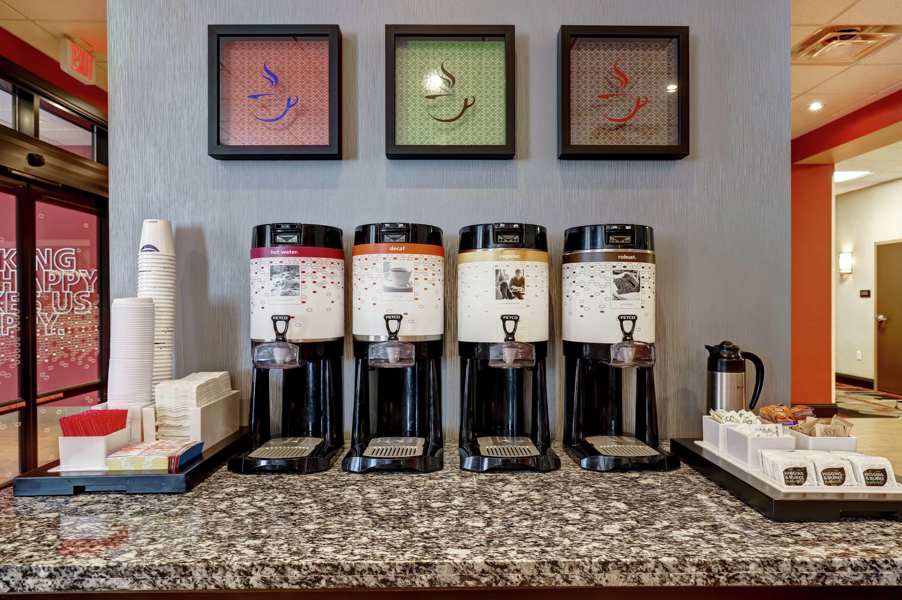 Hampton Inn By Hilton צ'יליוואק מראה חיצוני תמונה