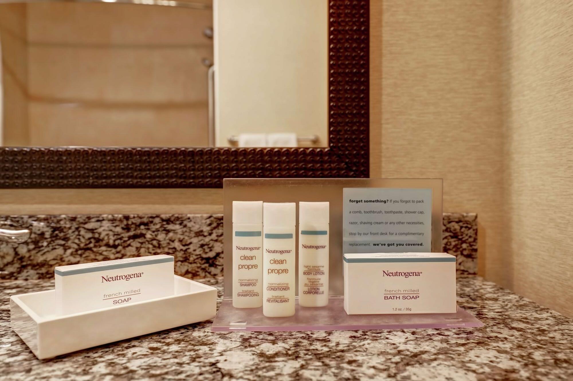 Hampton Inn By Hilton צ'יליוואק מראה חיצוני תמונה