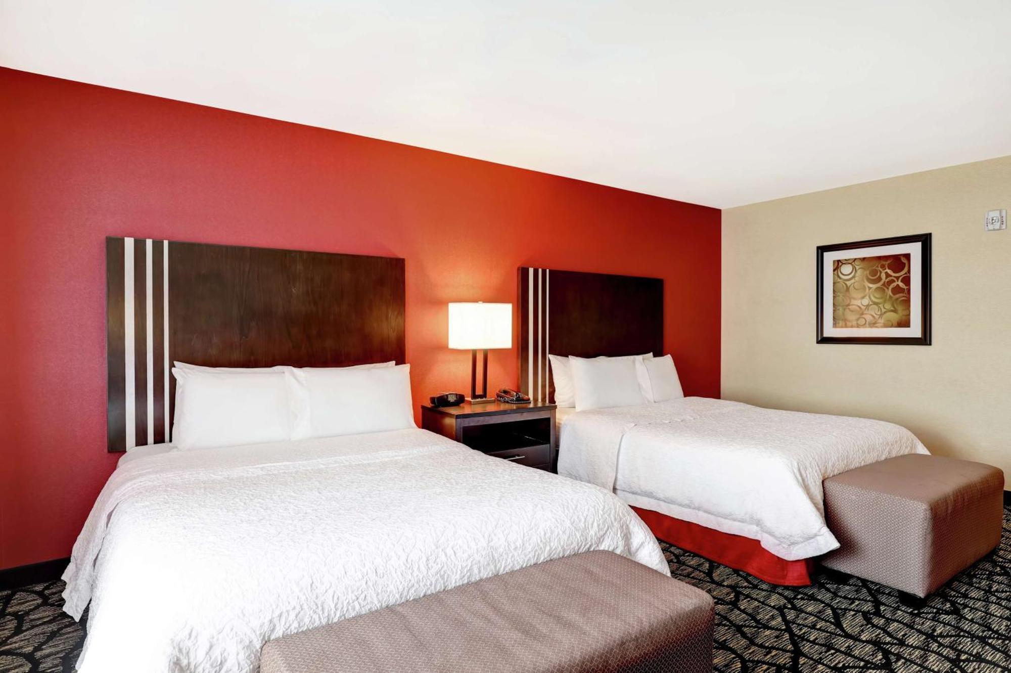 Hampton Inn By Hilton צ'יליוואק מראה חיצוני תמונה