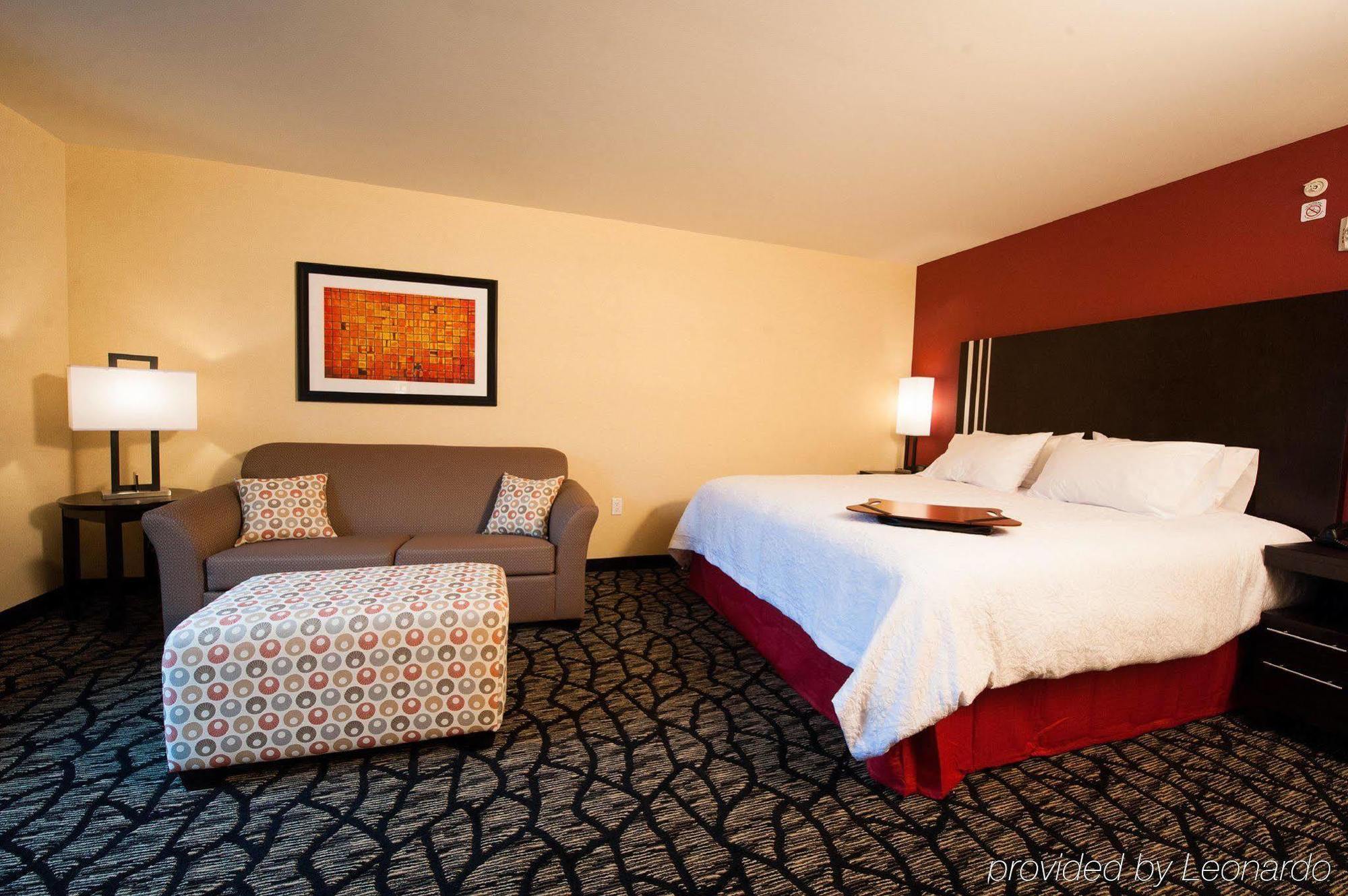 Hampton Inn By Hilton צ'יליוואק מראה חיצוני תמונה
